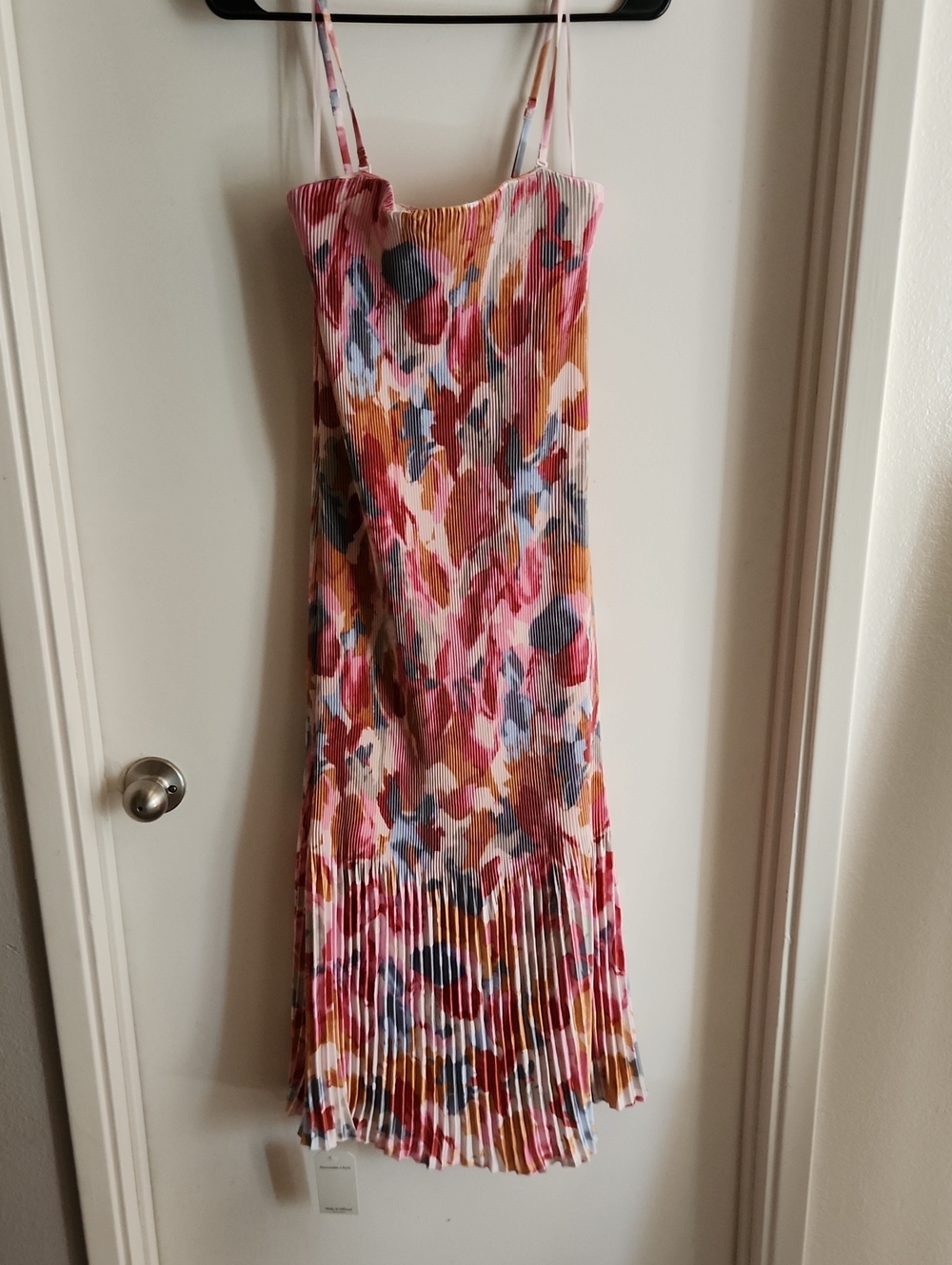 NWT Abercrombie & Fitch Pleated Floral Midi Dress